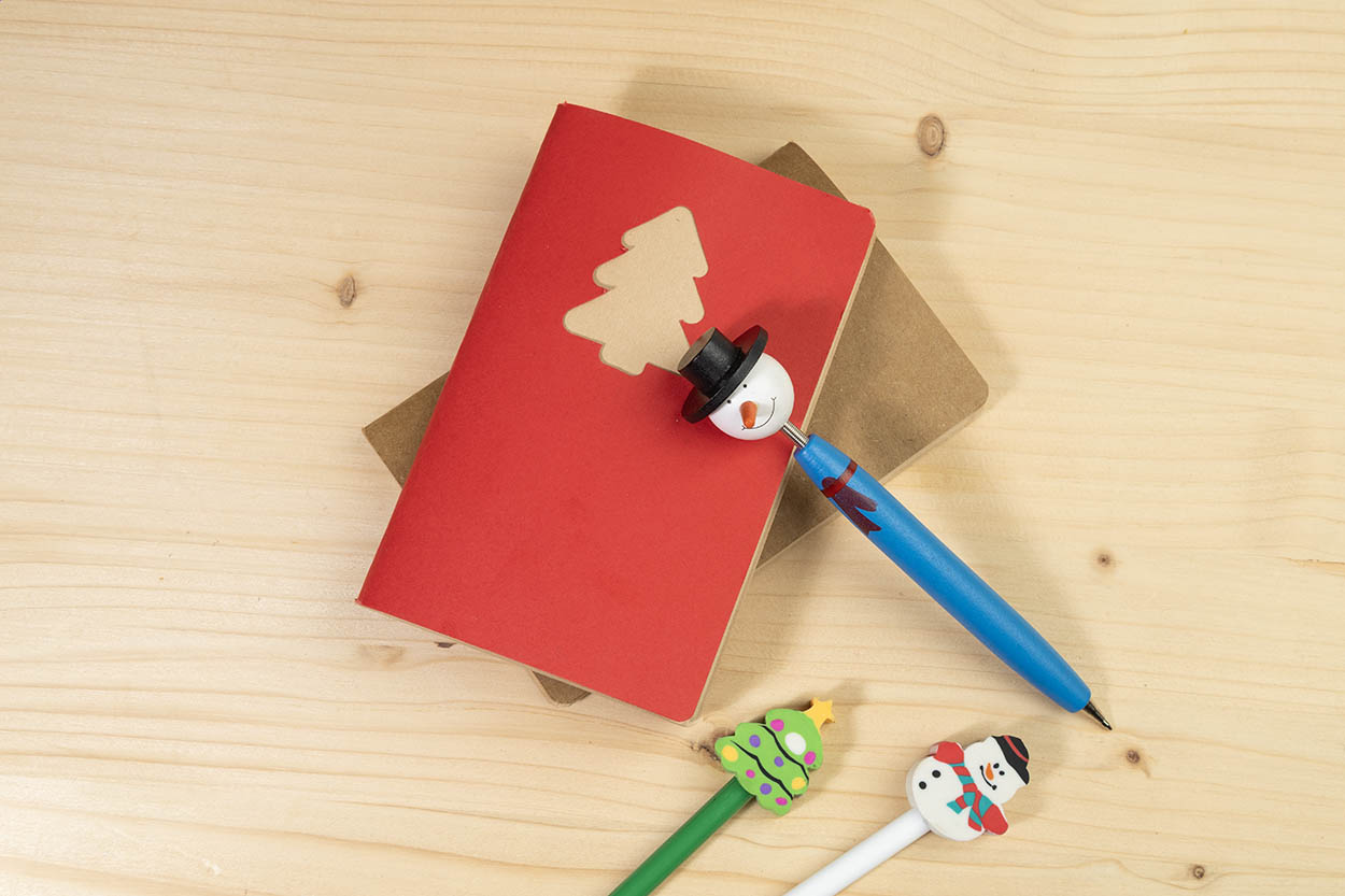 Bleistift mit Weihnachtsfigur, Schnemann Ramsvika