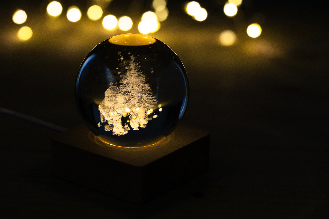 Leuchtkugel mit Weihnachtsmotiv Borealis