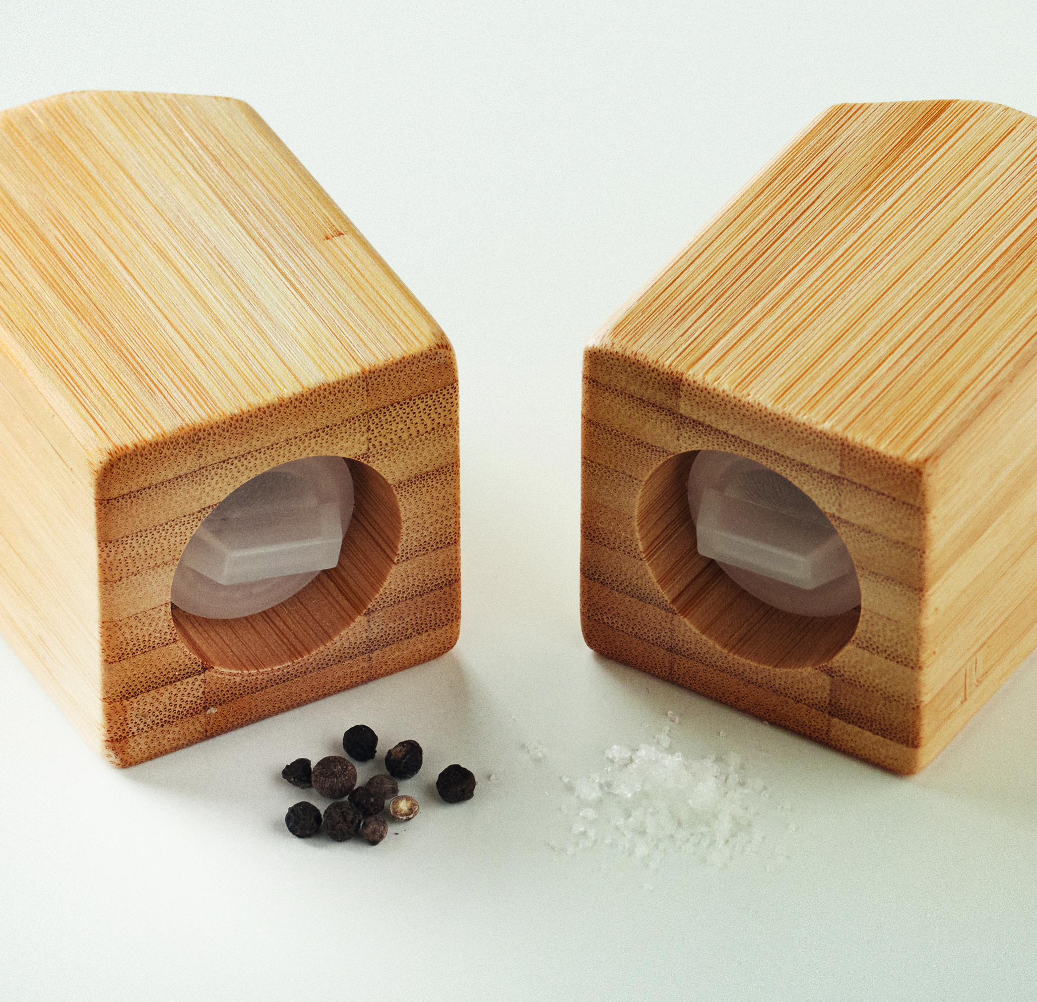 Salz- und Pfefferstreuer-Set BOTH