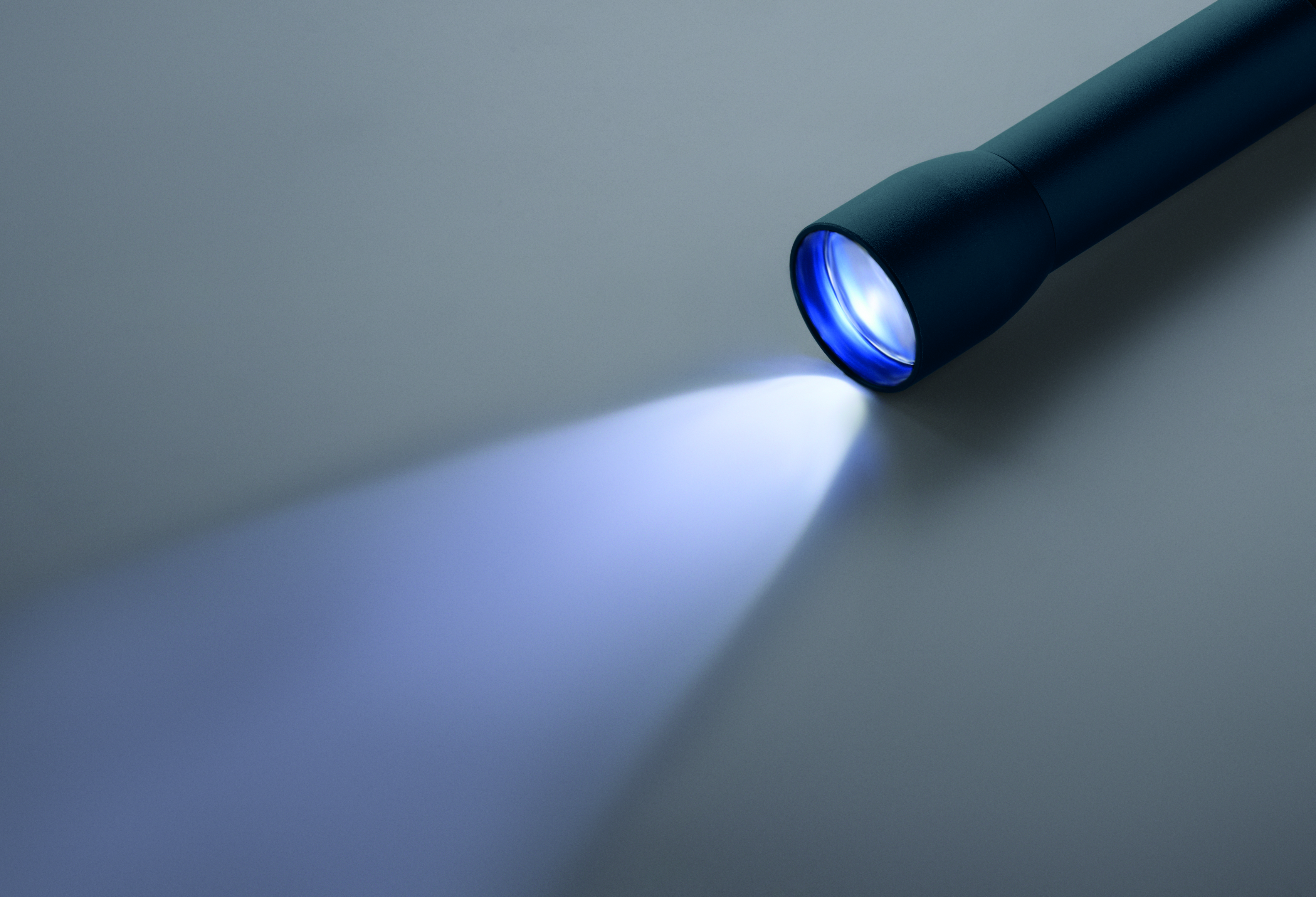 Wiederaufladbare Taschenlampe LUMEZO