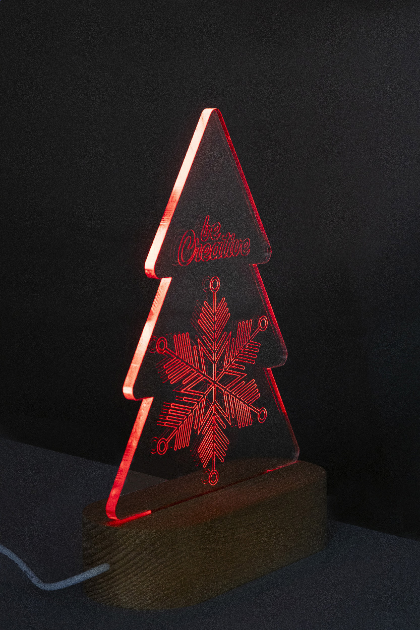 Weihnachtsbaum LED-Lichttrophäe Woodify Xmas