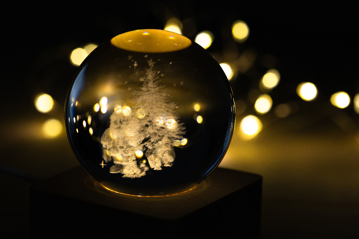 Leuchtkugel mit Weihnachtsmotiv Borealis