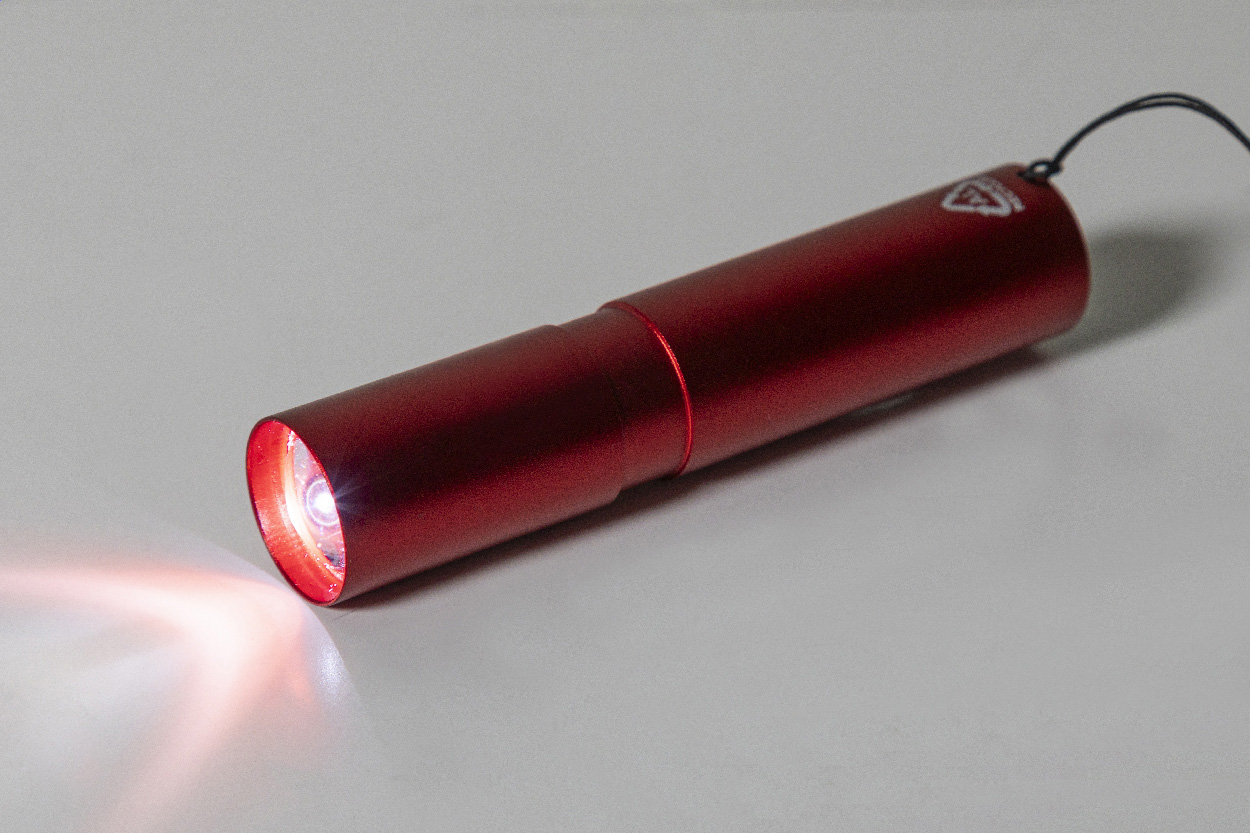 Wiederaufladbare Taschenlampe aus recyceltem Aluminium Chargelight Tone