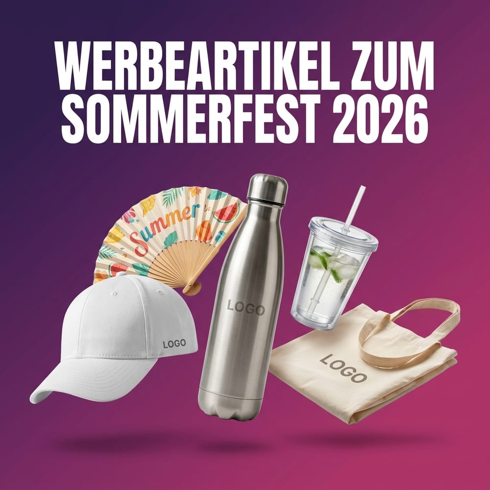 Werbeartikel fürs Sommerfest – Basecap, Handfächer, Edelstahl-Trinkflasche, Mehrweg-Becher und Stofftasche mit neutralem Logo-Druck, sommerlich arrangiert