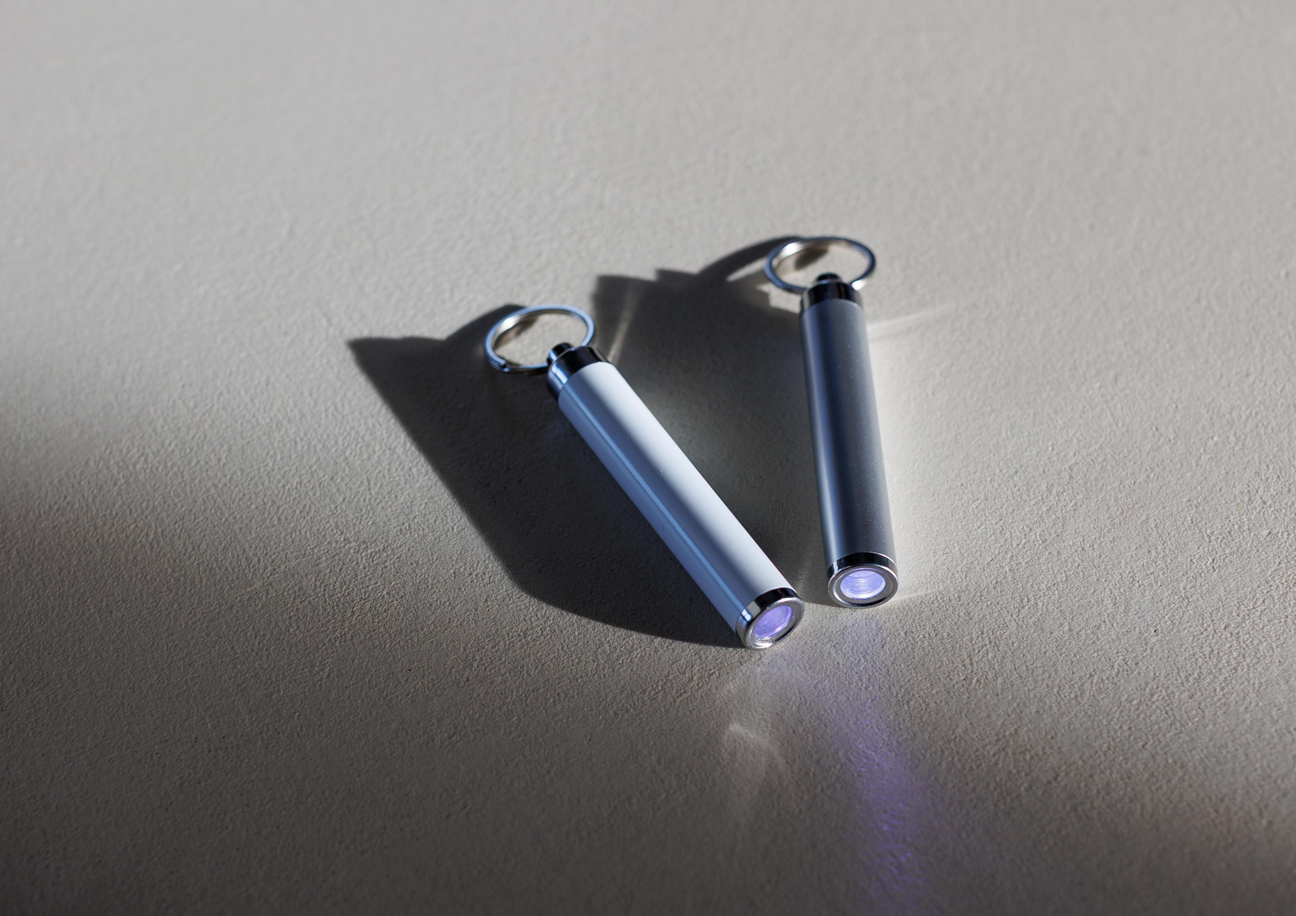 Schlüsselanhänger mit Taschenlampe Zola