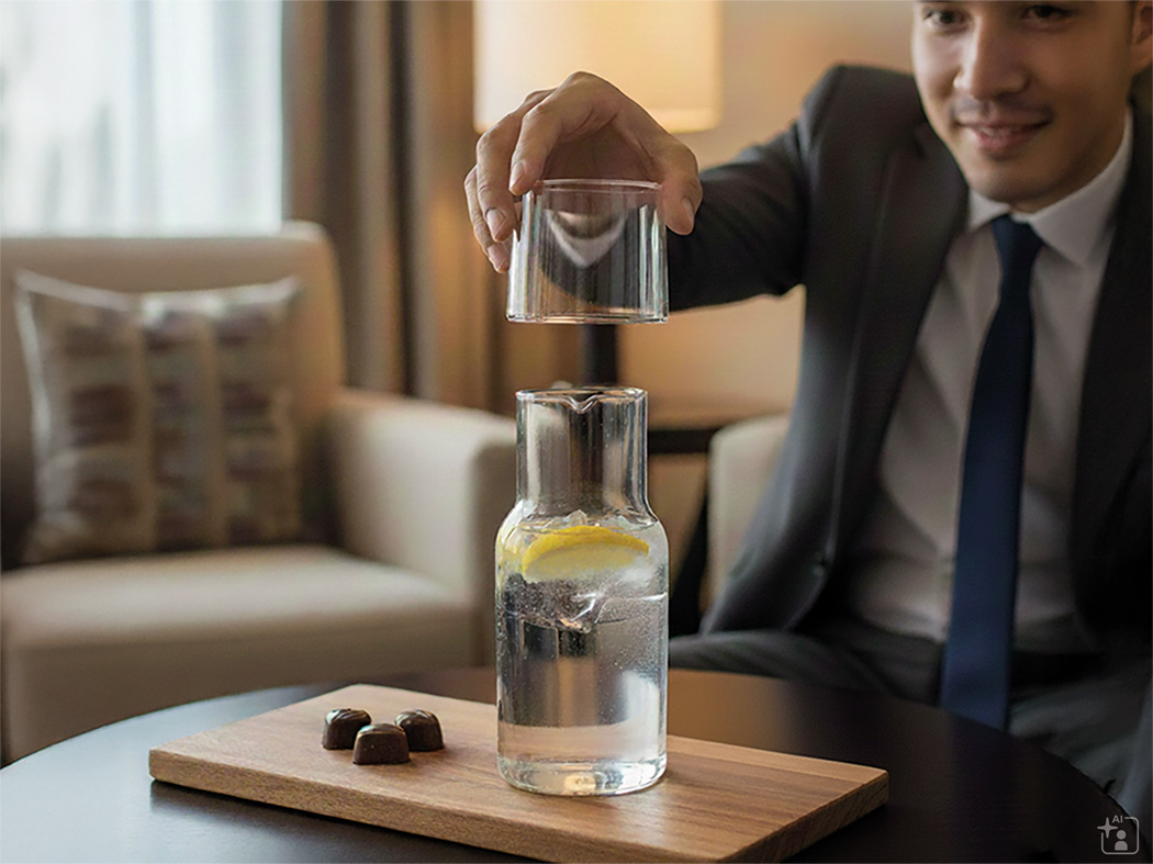 Glaskaraffe mit Trinkglas CALMY