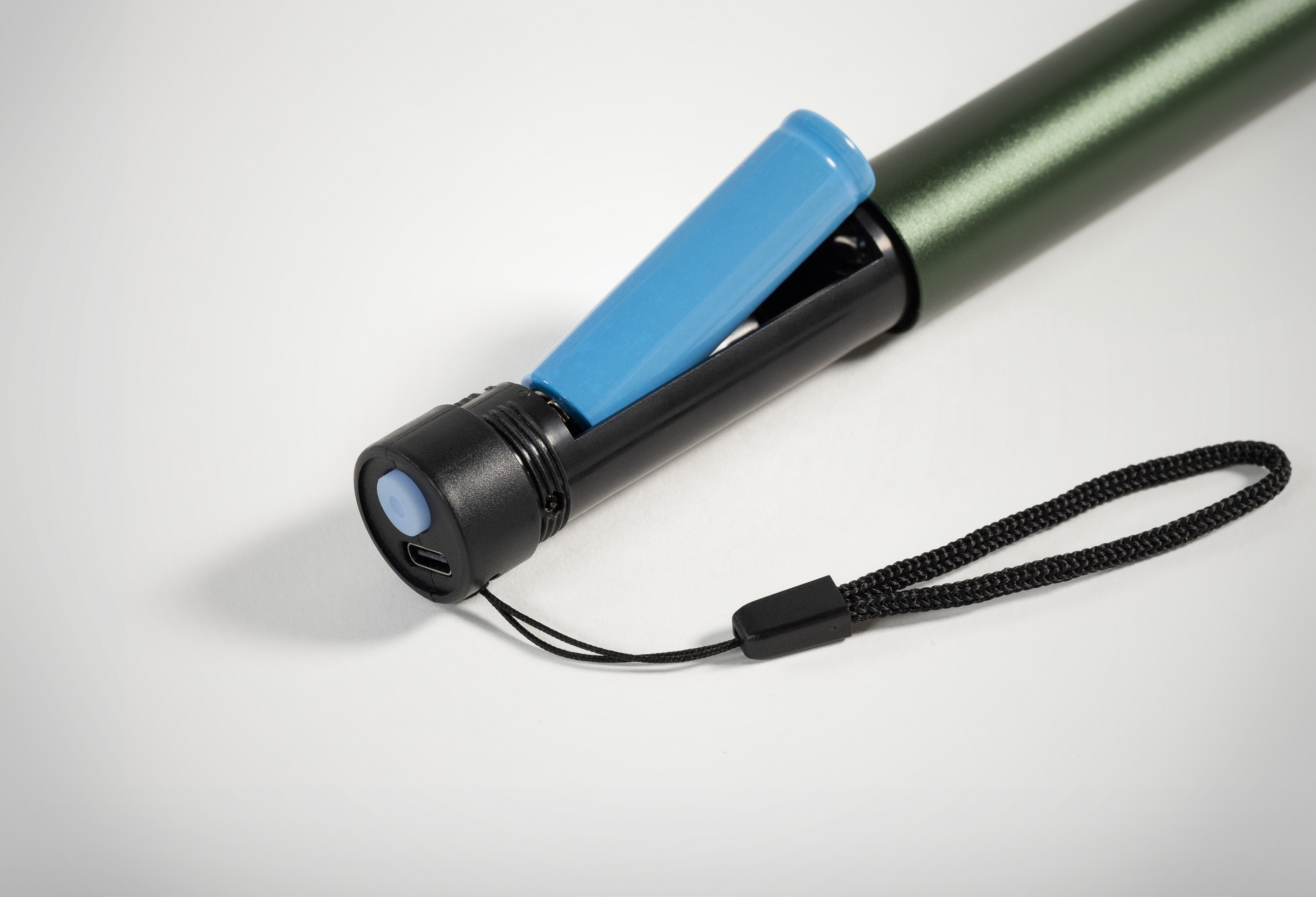 Wiederaufladbare Taschenlampe LUMEZO