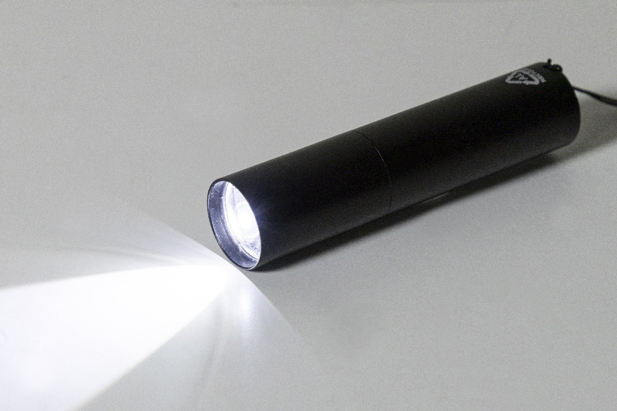 Wiederaufladbare Taschenlampe aus recyceltem Aluminium Chargelight Tone