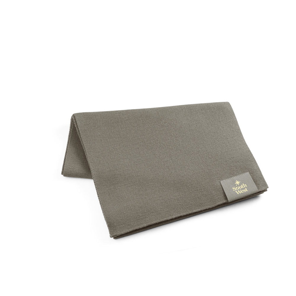 SERENITY Schal aus recyceltem Polyester (100 % rPET) mit Aufnäher zur individuellen Veredelung